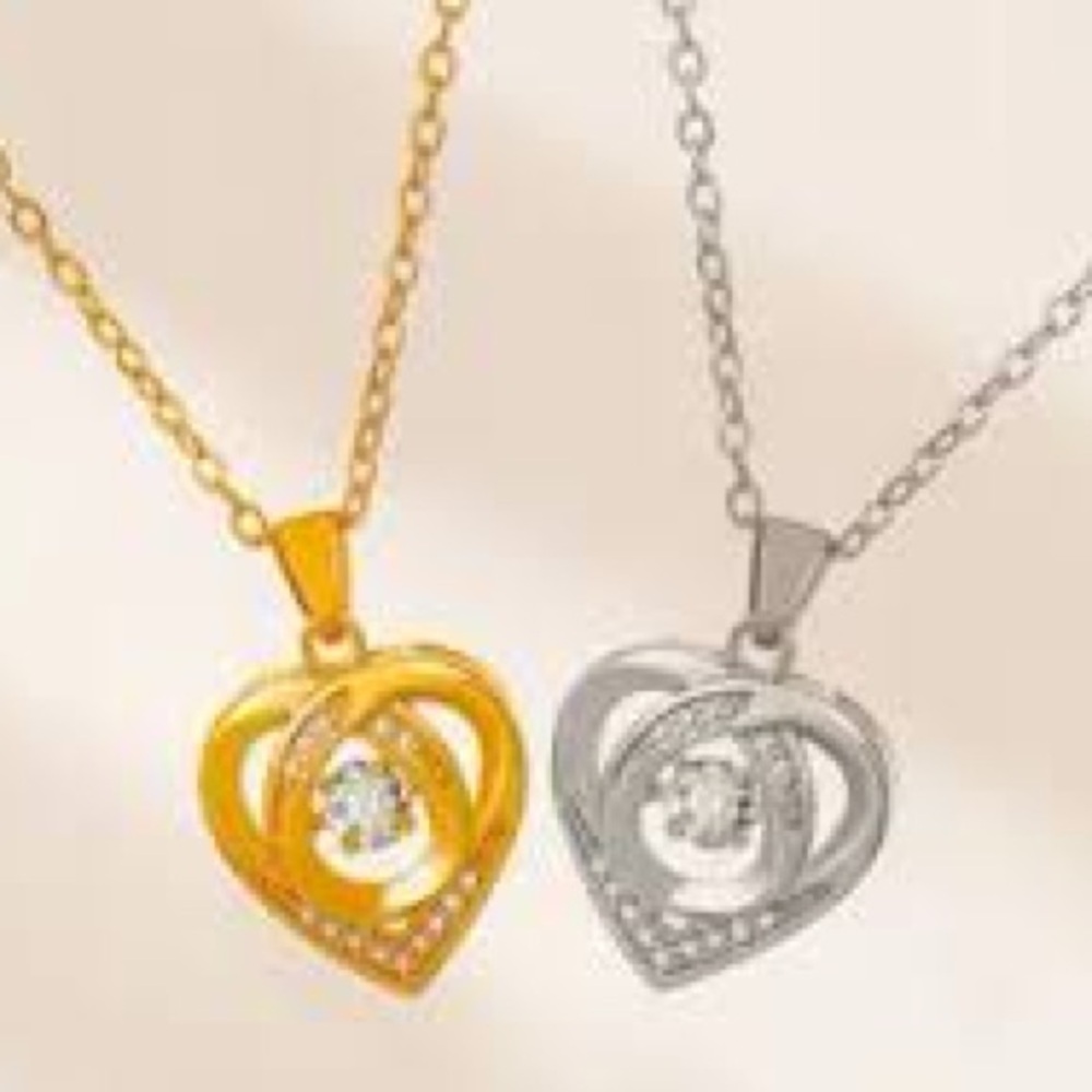 Silver Heart with Iridescent Stone Pendant Necklace NIP